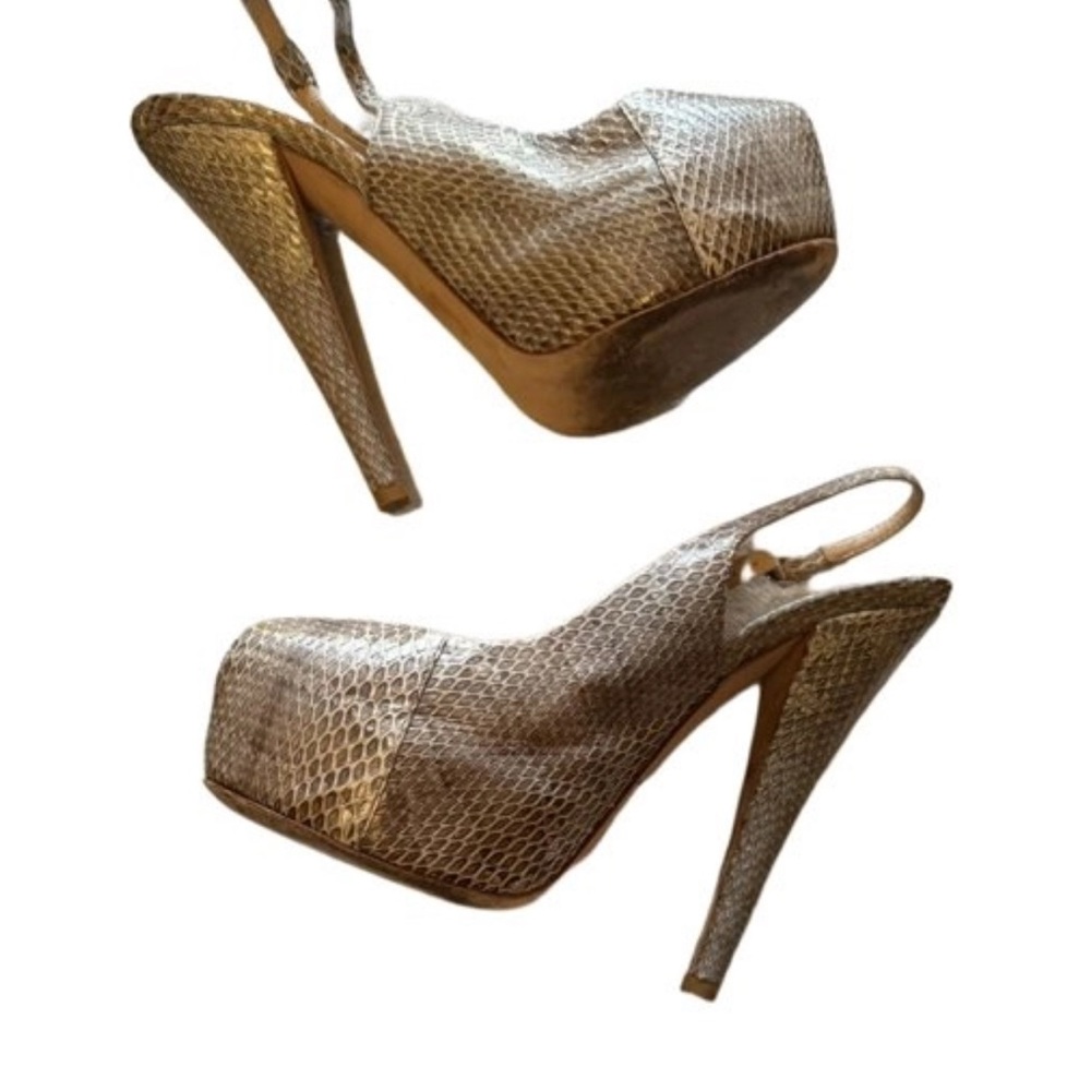 Giuseppe Zanotti snake skin Cream Heels with Peep-Toe Design